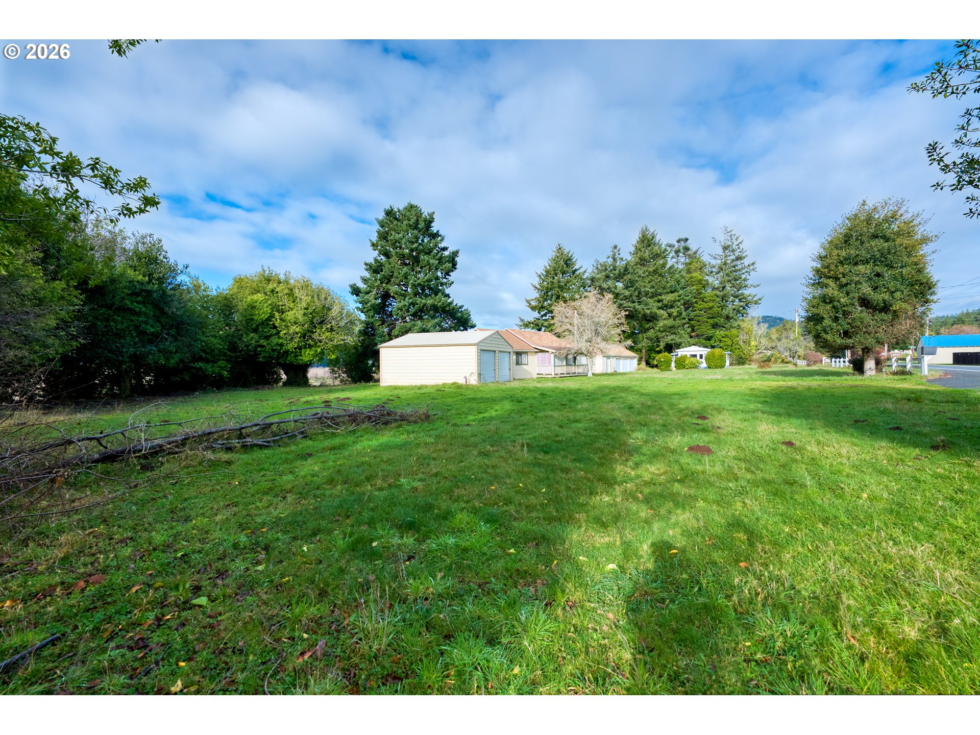 95707 Jerry's Flat Road Gold Beach, OR 97444 - Photo 16 of 46