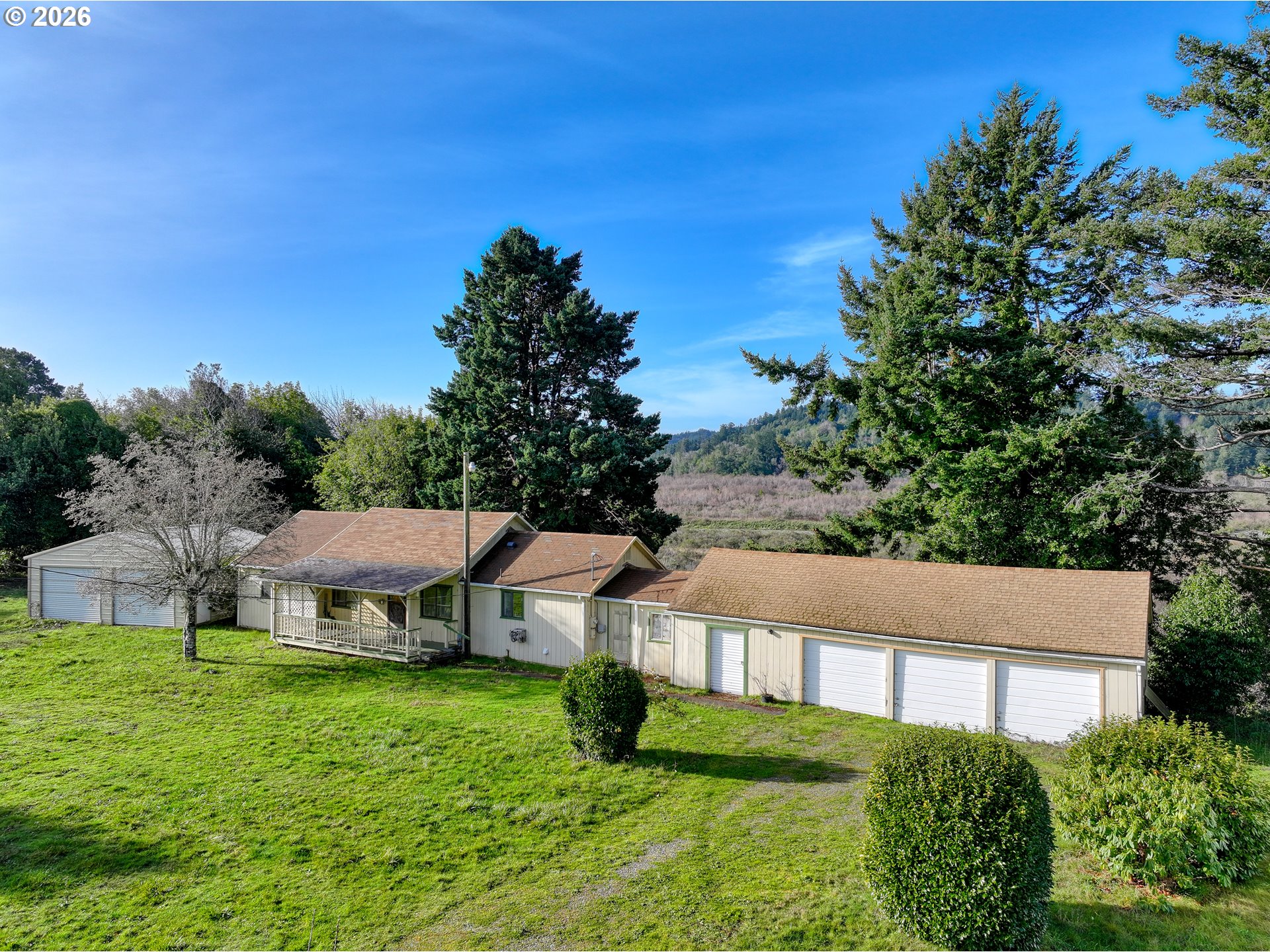 95707 Jerry's Flat Road Gold Beach, OR 97444 - Photo 10 of 46