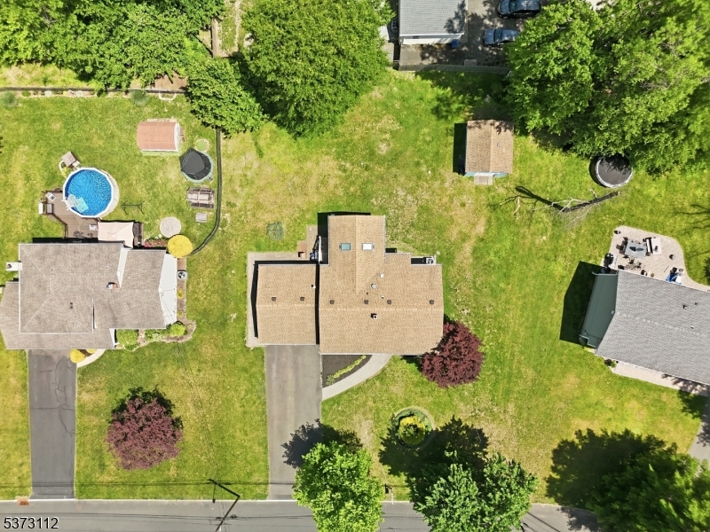 14 Hayward Street Bridgewater, NJ 08805 - Photo 5 of 28