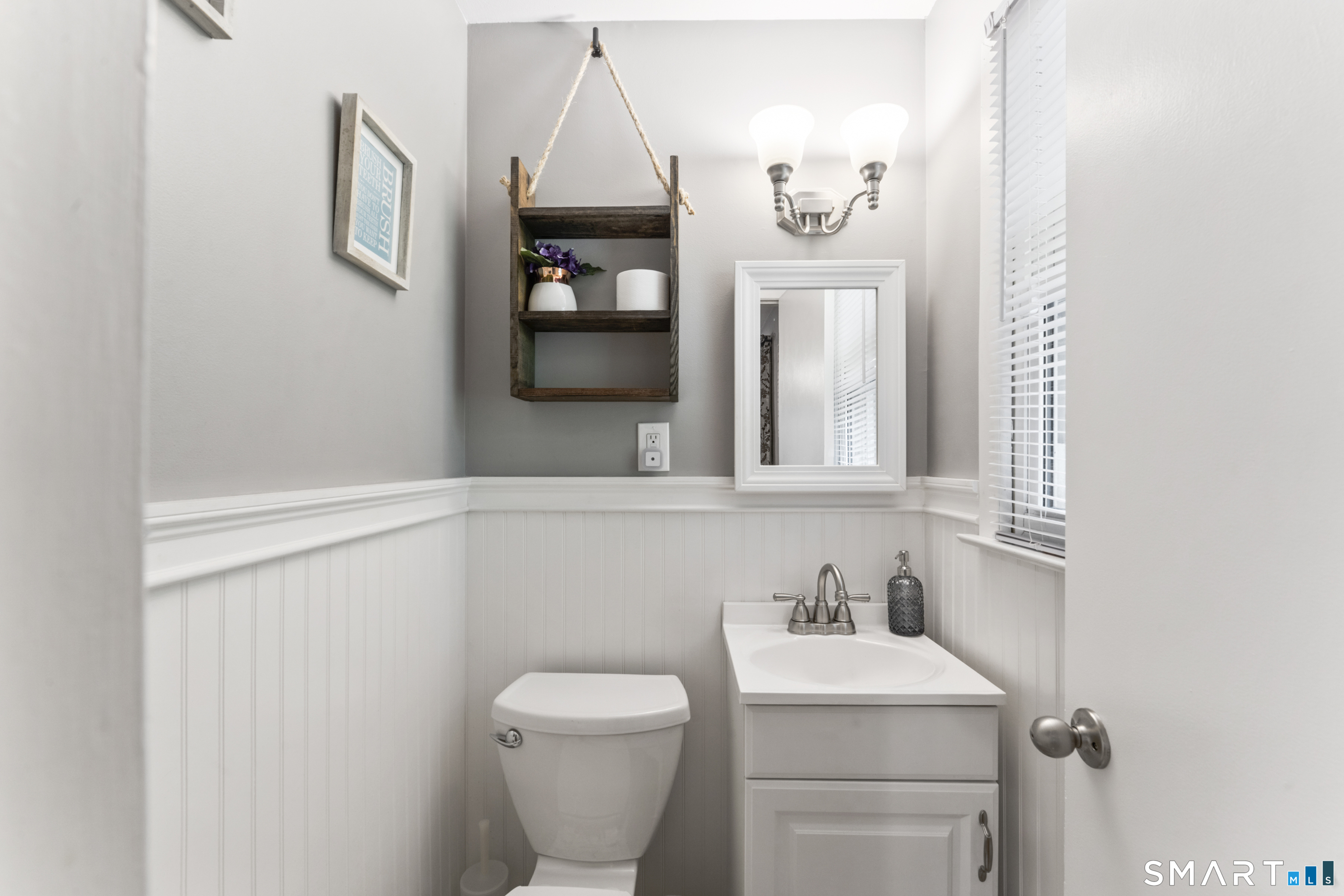 55 Ridgefield Drive Stratford, CT 06614 - Photo 18 of 33