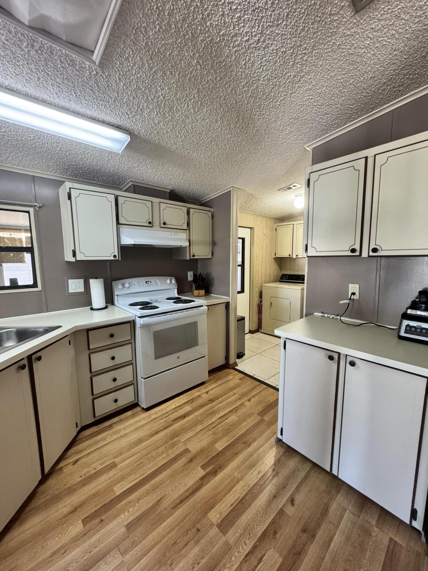 13953 Adelfa Avenue Fort Pierce, FL 34951 - Photo 12 of 37 IMG_0891