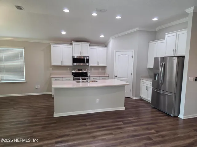 $2,150 | 10042 Andean Fox Drive, Jacksonville, FL 32222