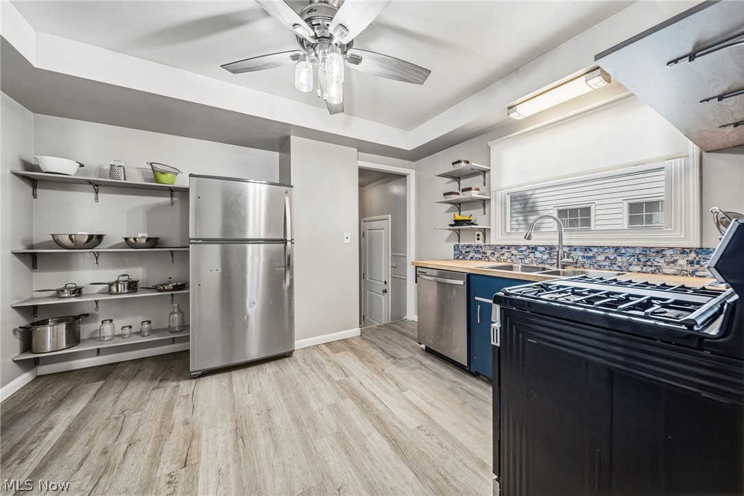 28626 Forest Road Willowick, OH 44095 - Photo 9 of 45 New Kitchen 2022!