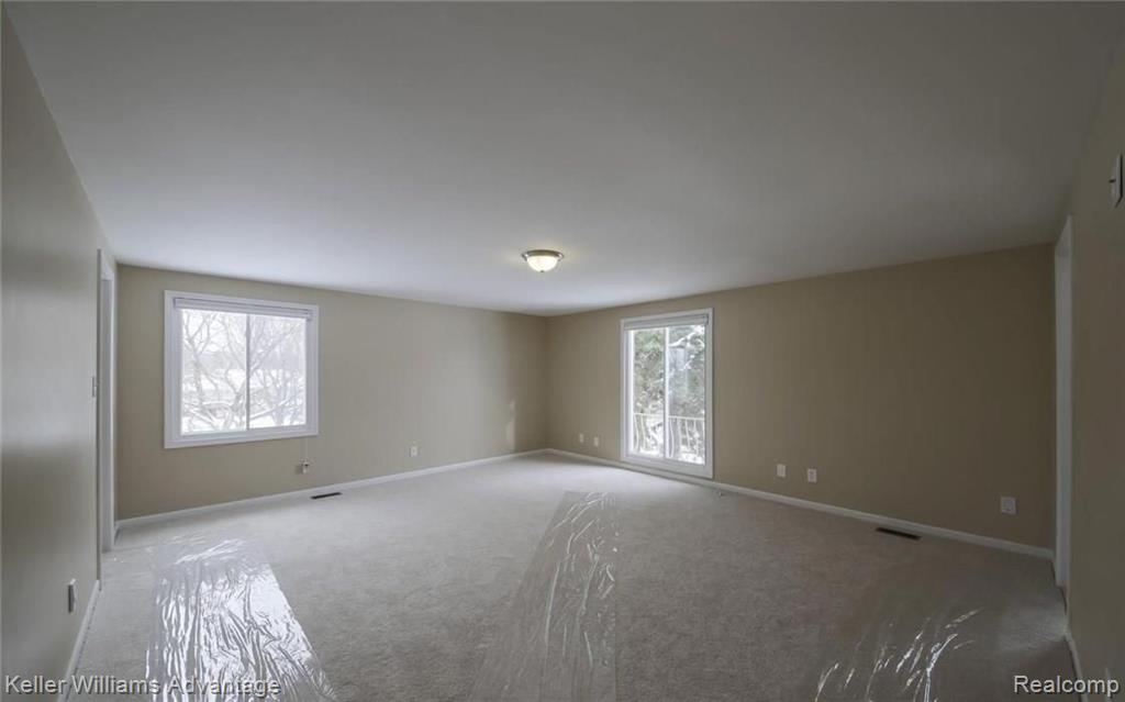 36932 Fox Run Farmington Hills, MI 48331 - Photo 28 of 37