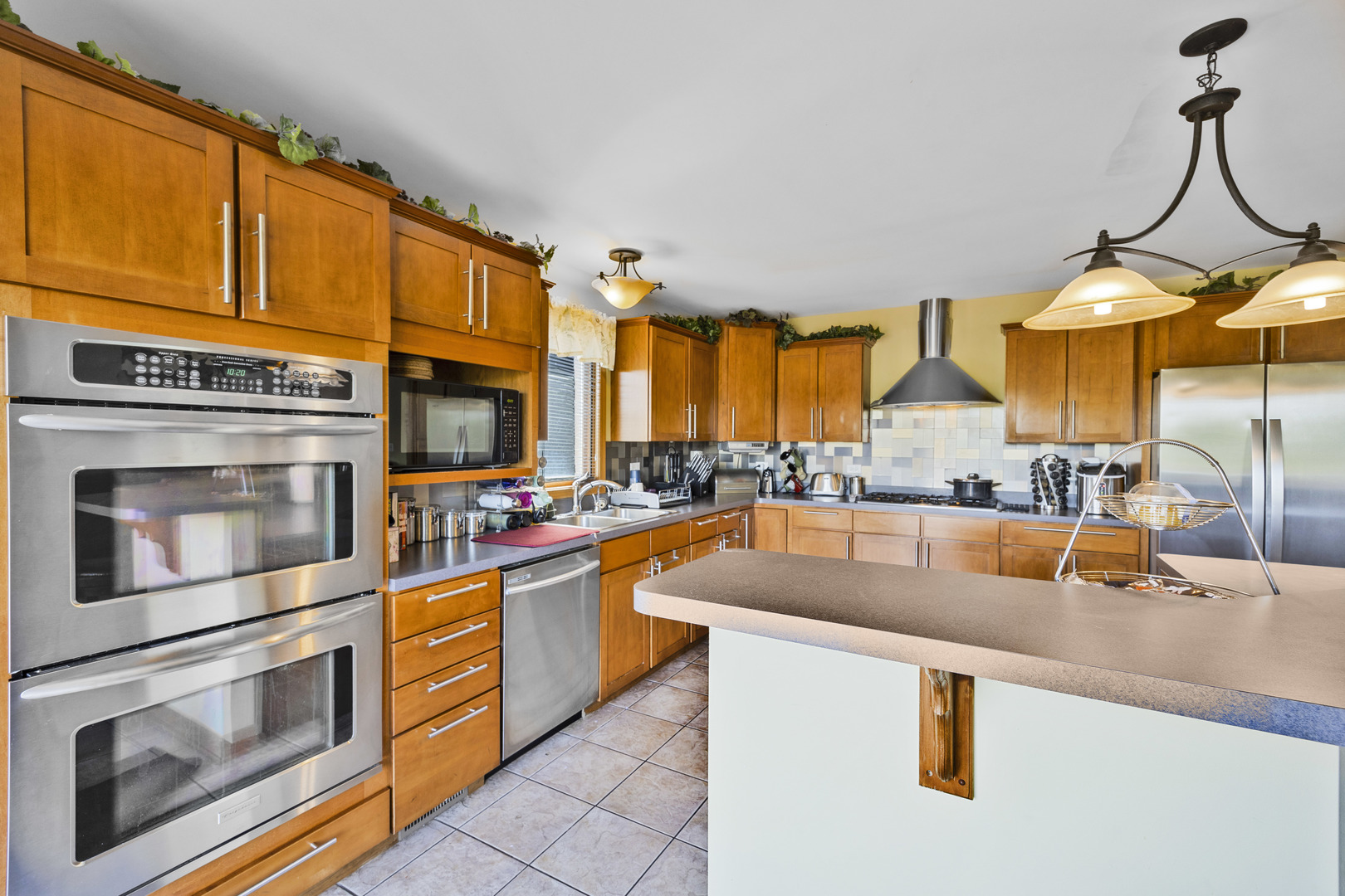 6030 Colgate Lane Matteson, IL 60443 - Photo 16 of 42