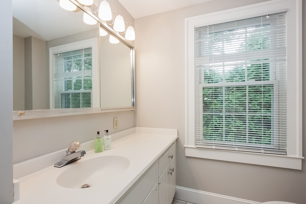 47 Chatham Road Longmeadow, MA 01106 - Photo 16 of 30 Gallery Image 16