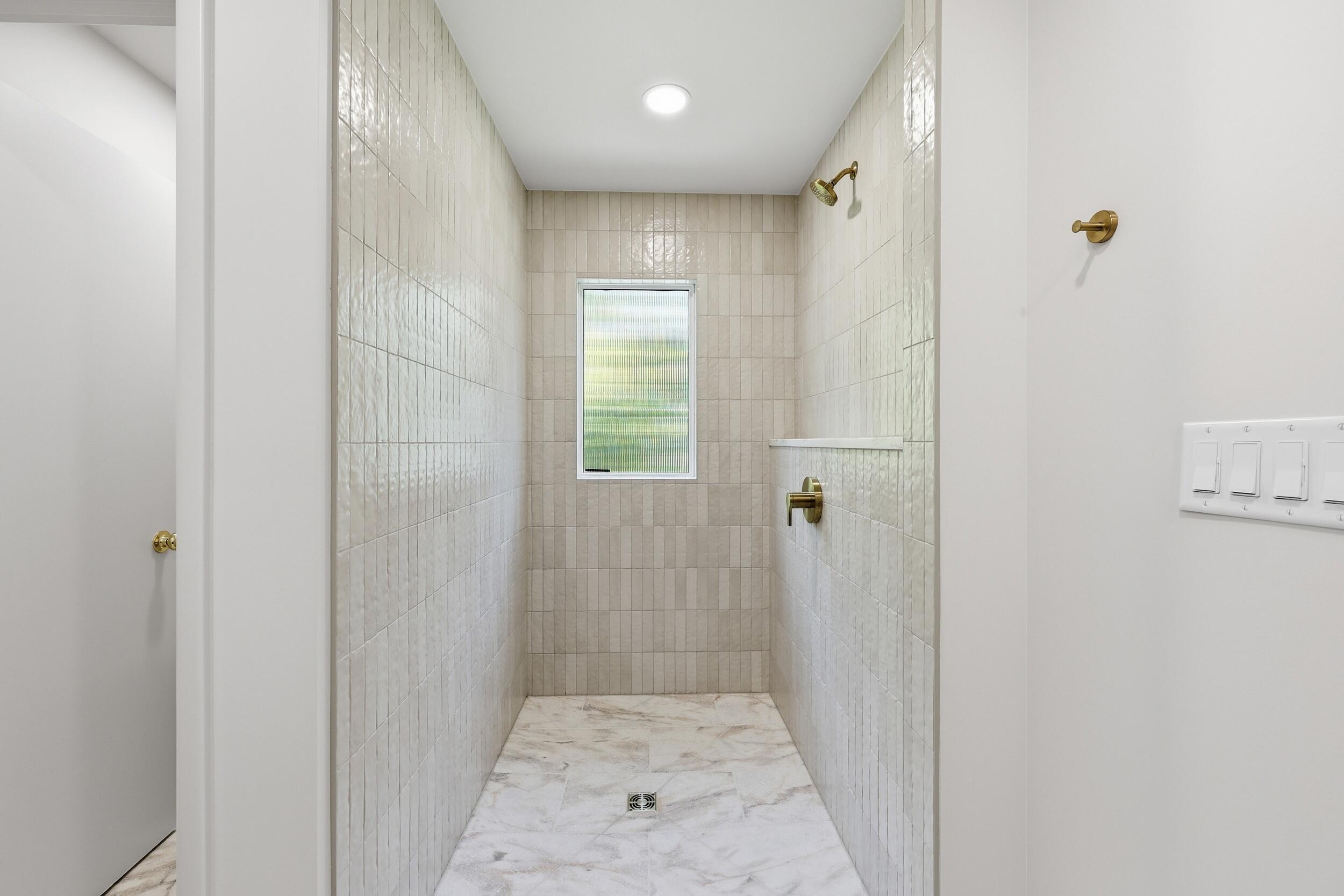 4499 Summit Ridge Road Upper Arlington, OH 43220 - Photo 23 of 76 Spa sized shower
