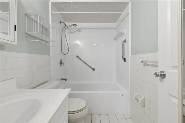 $350,000 | 360 Neponset Street, Unit 702, Canton, MA 02021