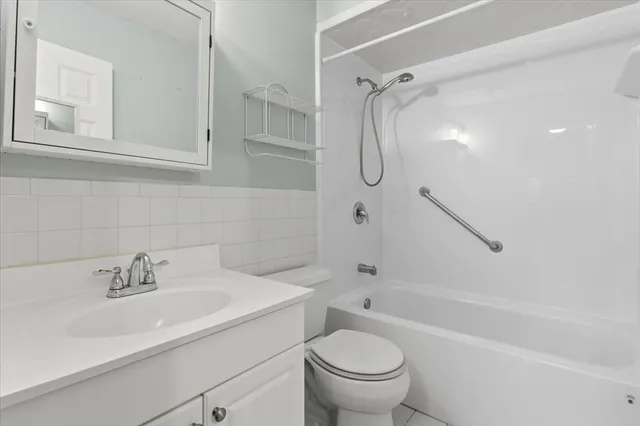 $350,000 | 360 Neponset Street, Unit 702, Canton, MA 02021