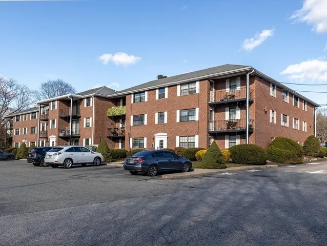$350,000 | 360 Neponset Street, Unit 702, Canton, MA 02021