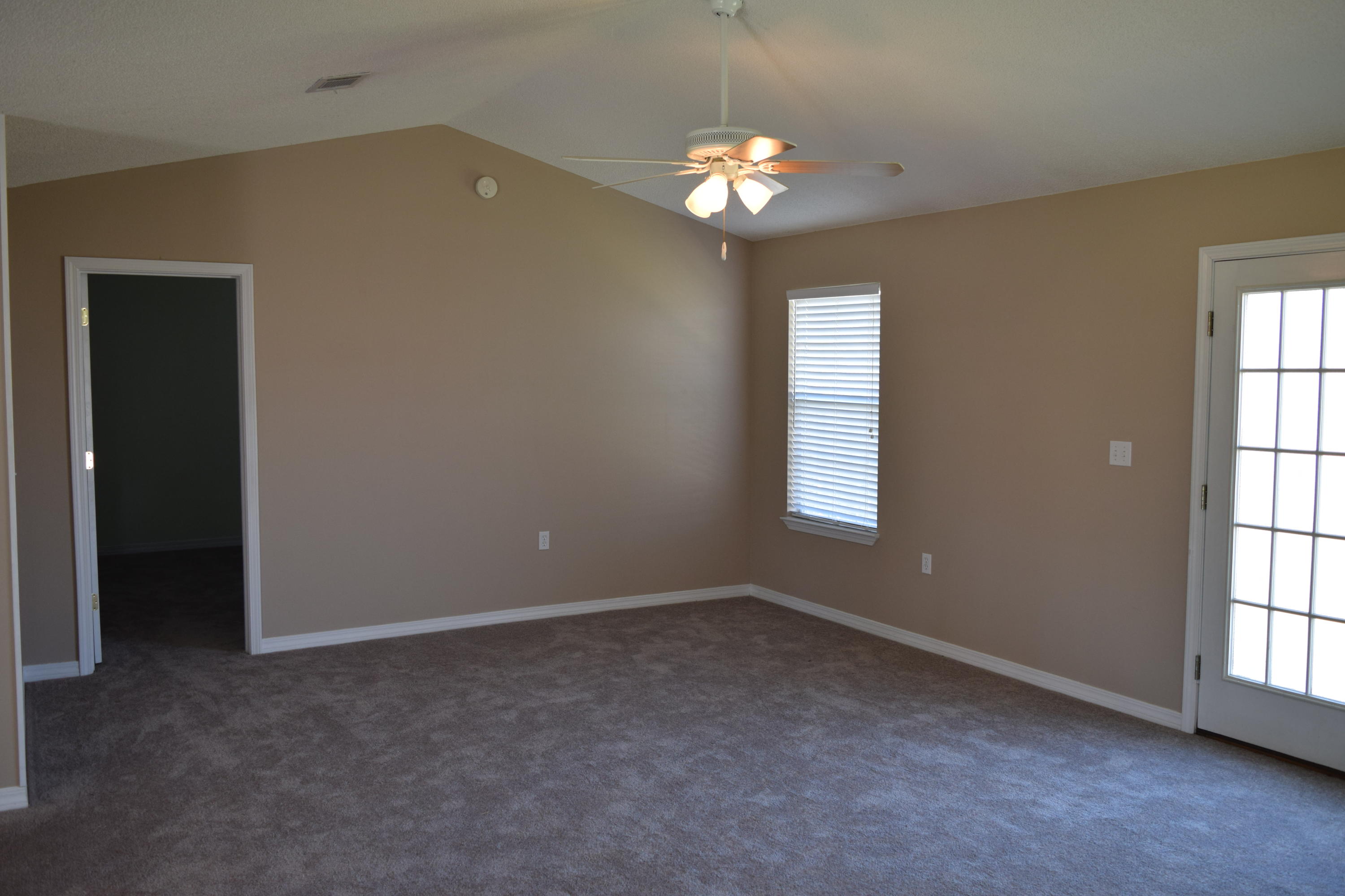 4645 Falcon Way Crestview, FL 32539 - Photo 11 of 20 Gallery Image 11