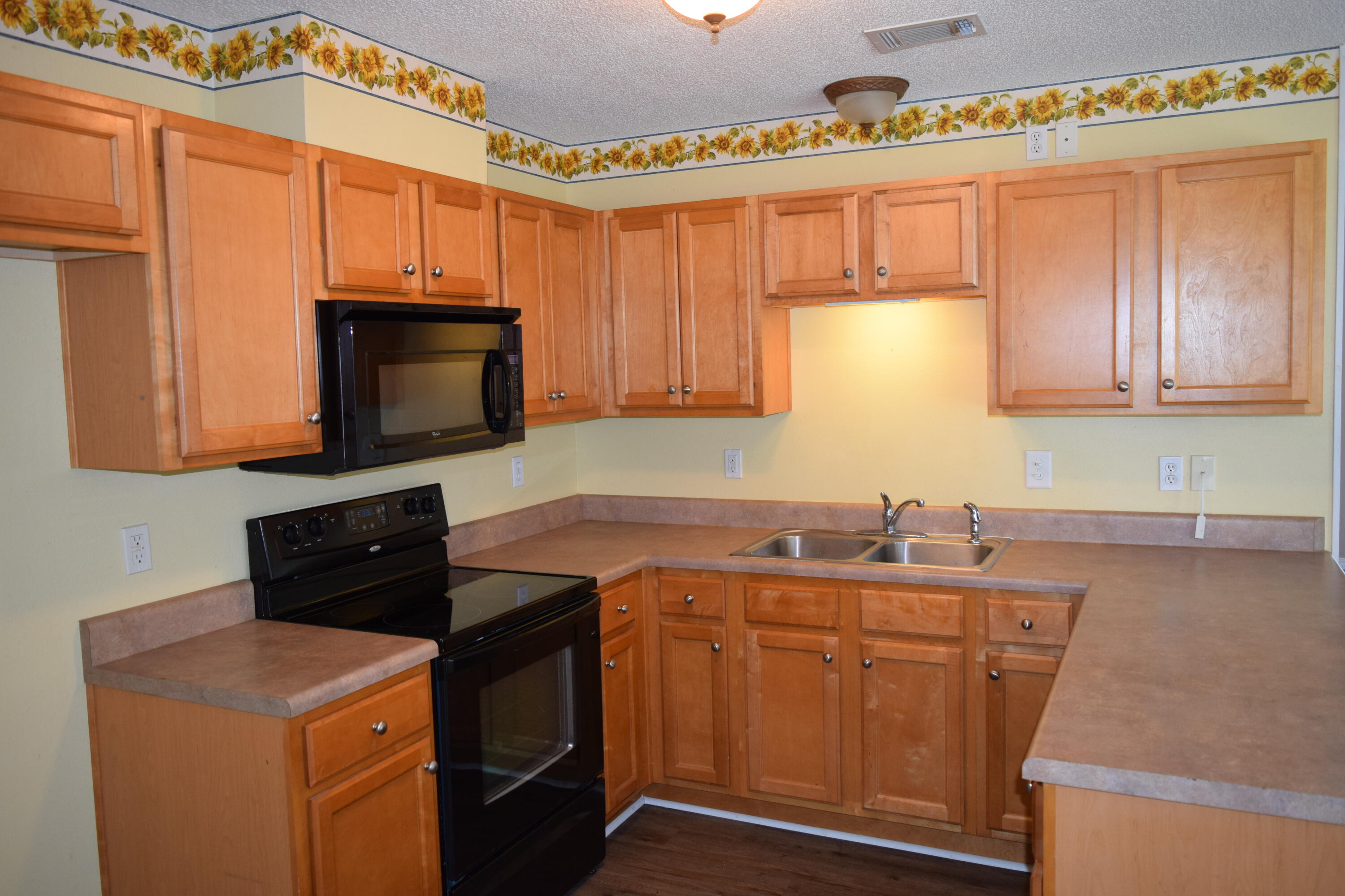 4645 Falcon Way Crestview, FL 32539 - Photo 9 of 20 Gallery Image 9