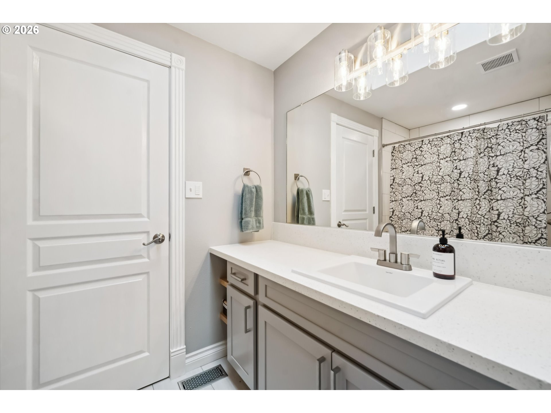 7135 Monte Verde Drive Gladstone, OR 97027 - Photo 17 of 34