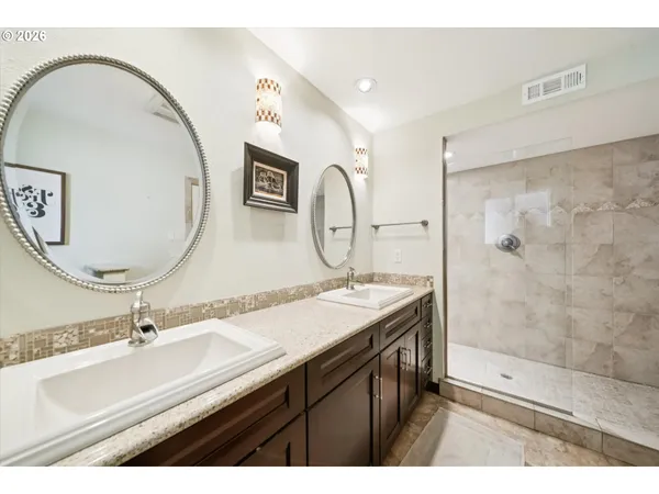 $725,000 | 7135 Monte Verde Drive, Gladstone, OR 97027