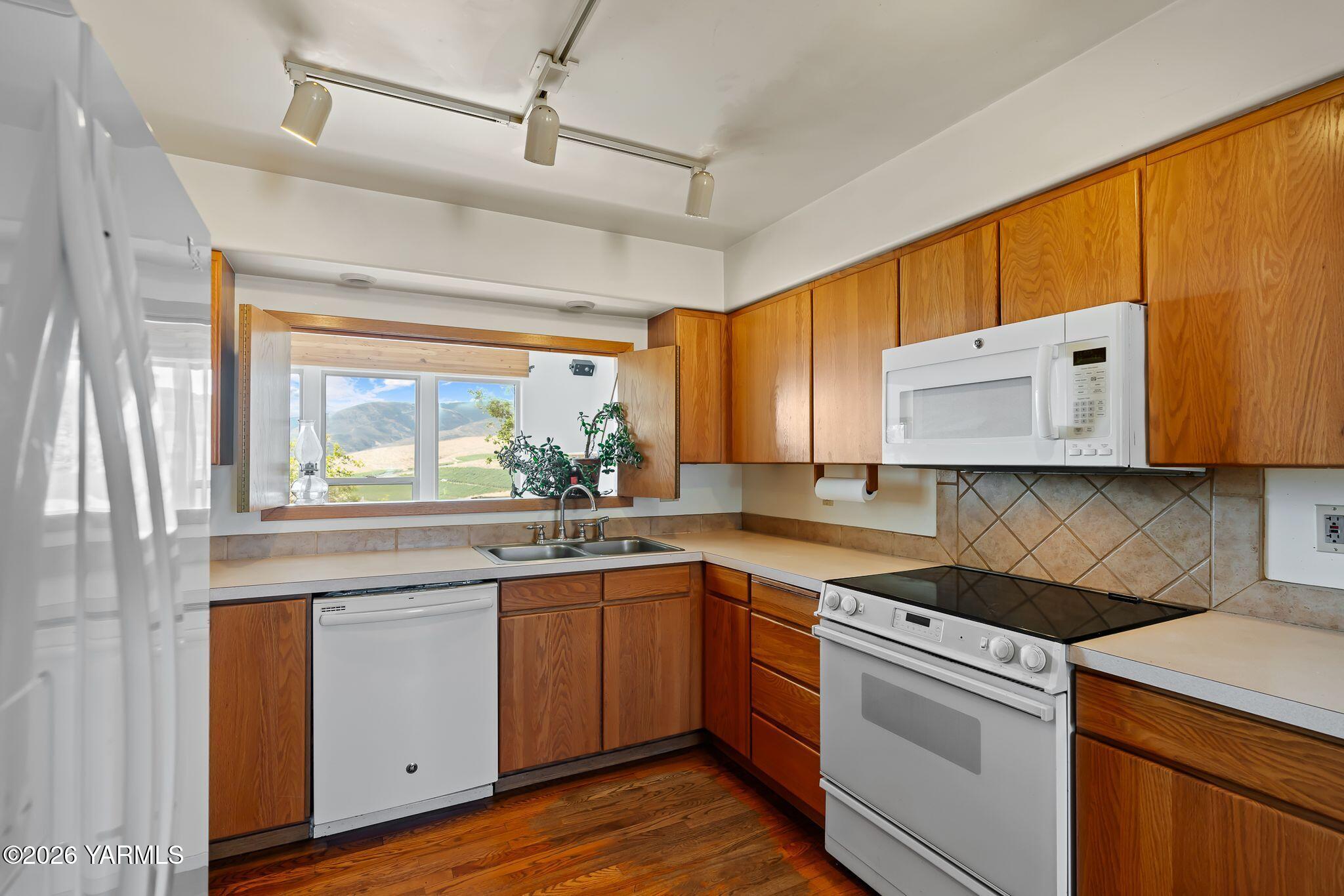 723 Burbank Creek Road Yakima, WA 98901 - Photo 12 of 48 723 Burbank Creek Rd-12