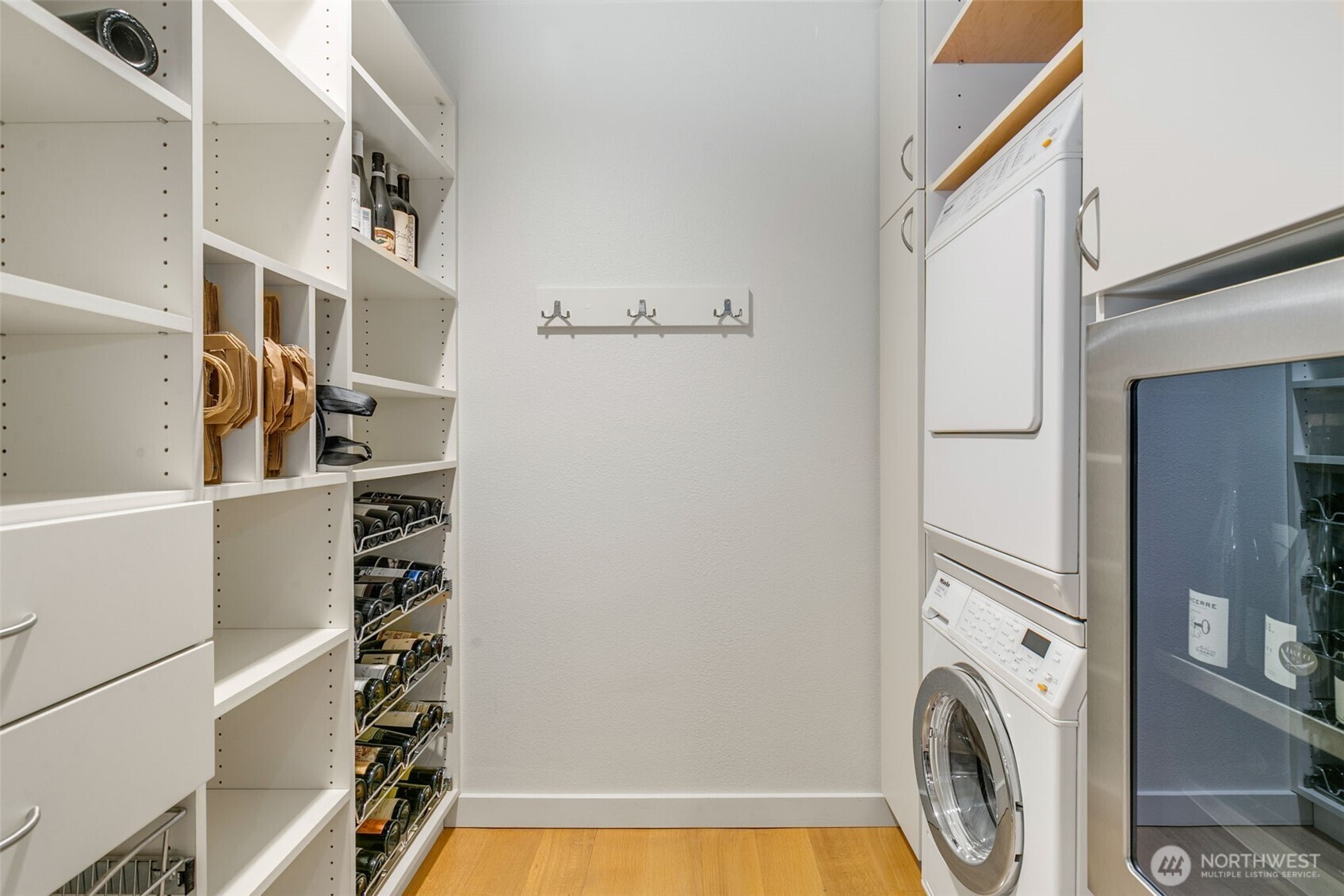 1406 Harvard Avenue, Unit 10 Seattle, WA 98122 - Photo 23 of 24