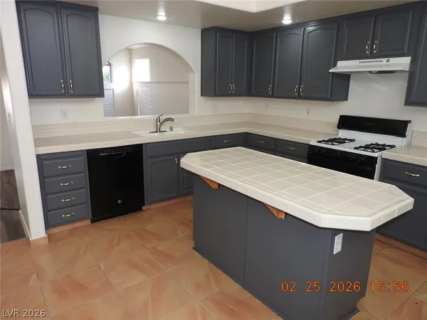 $2,150 | 93 Myrtle Beach Drive, Henderson, NV 89074