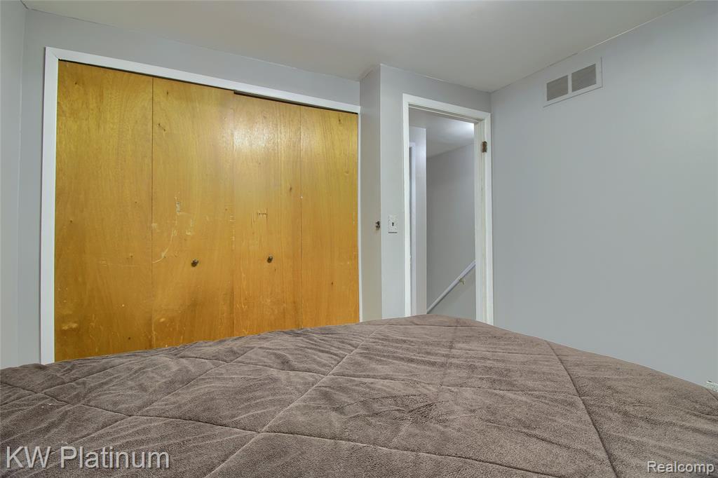 25168 Goddard Road Taylor, MI 48180 - Photo 21 of 32