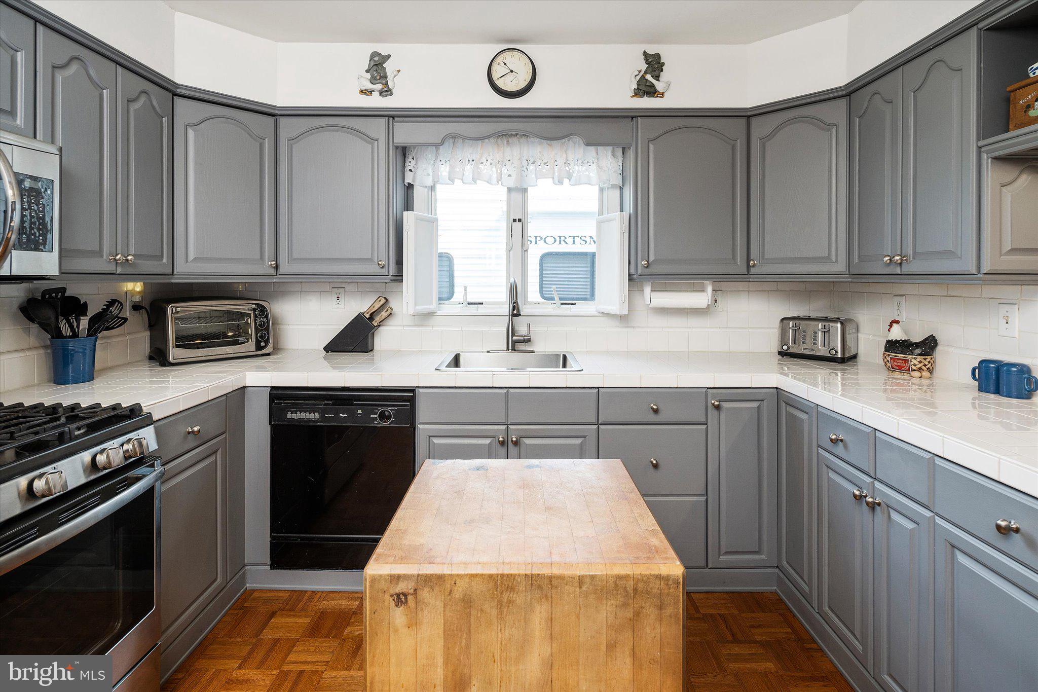 104 Jonathan Drive Hamilton, NJ 08690 - Photo 7 of 29