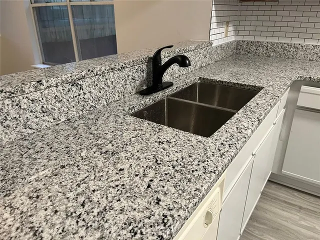 $1,735 | 1560 Pin Oak Lane Southeast, Conyers, GA 30094