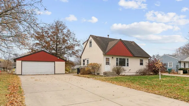 $359,900 | 2008 Zircon Lane, Eagan, MN 55122