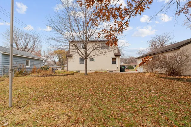 $359,900 | 2008 Zircon Lane, St. Paul, MN 55122