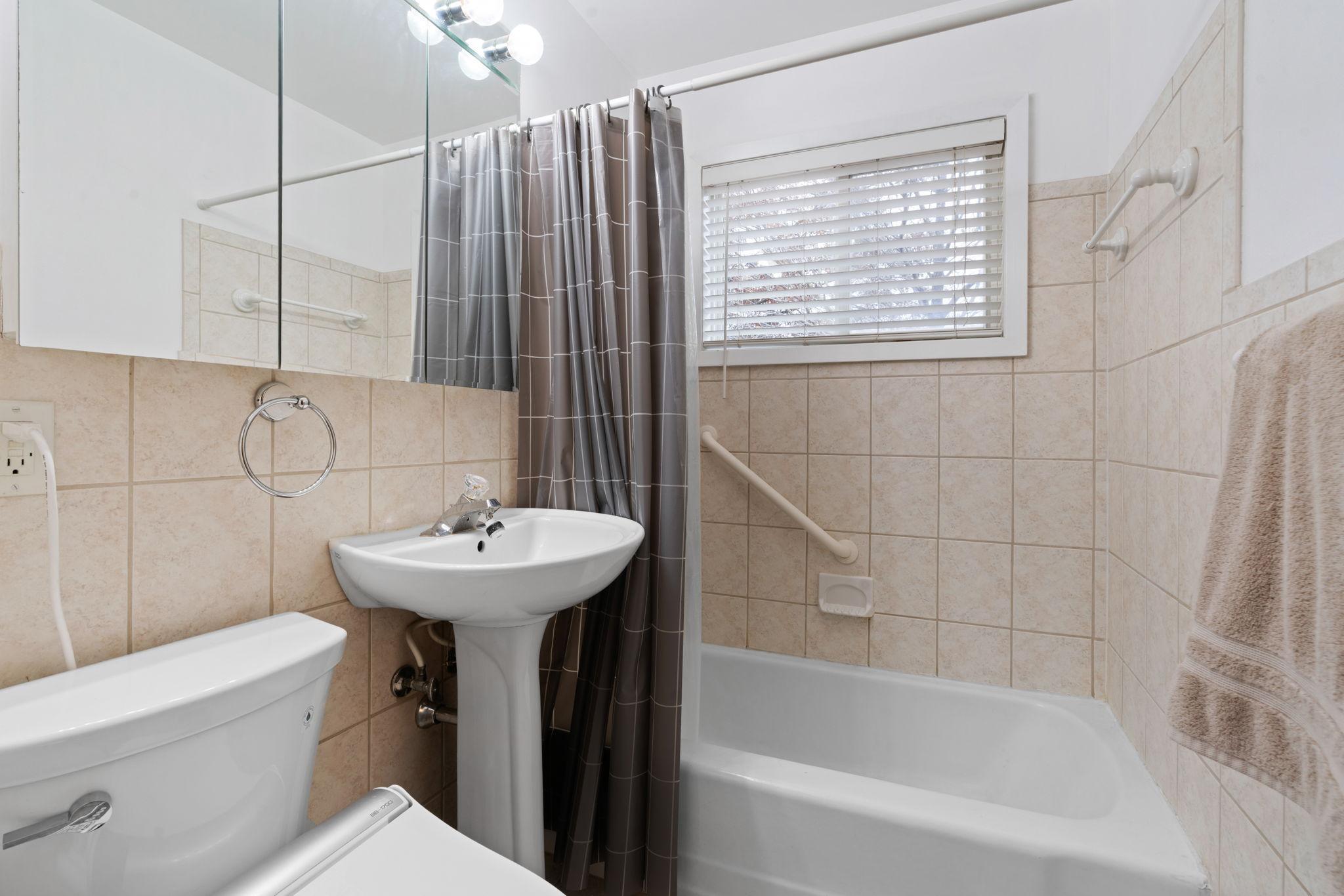 2008 Zircon Lane St. Paul, MN 55122 - Photo 7 of 14