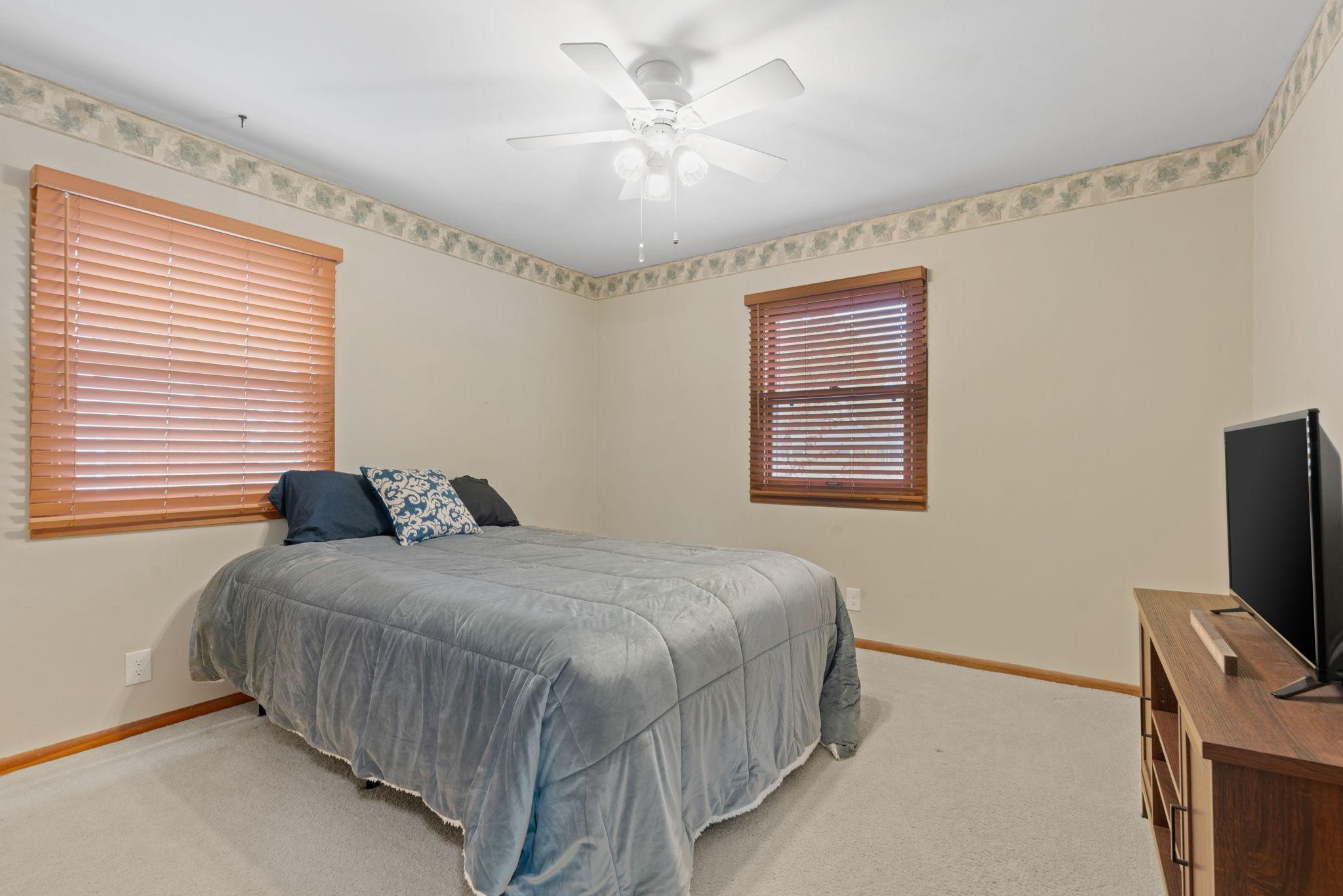 2008 Zircon Lane St. Paul, MN 55122 - Photo 8 of 14