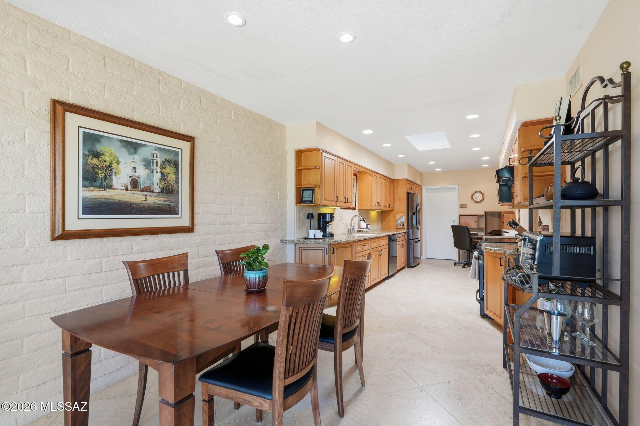 1342 North Via Ronda Oriente Tucson, AZ 85715 - Photo 13 of 41 Dining Rm off Kitchen