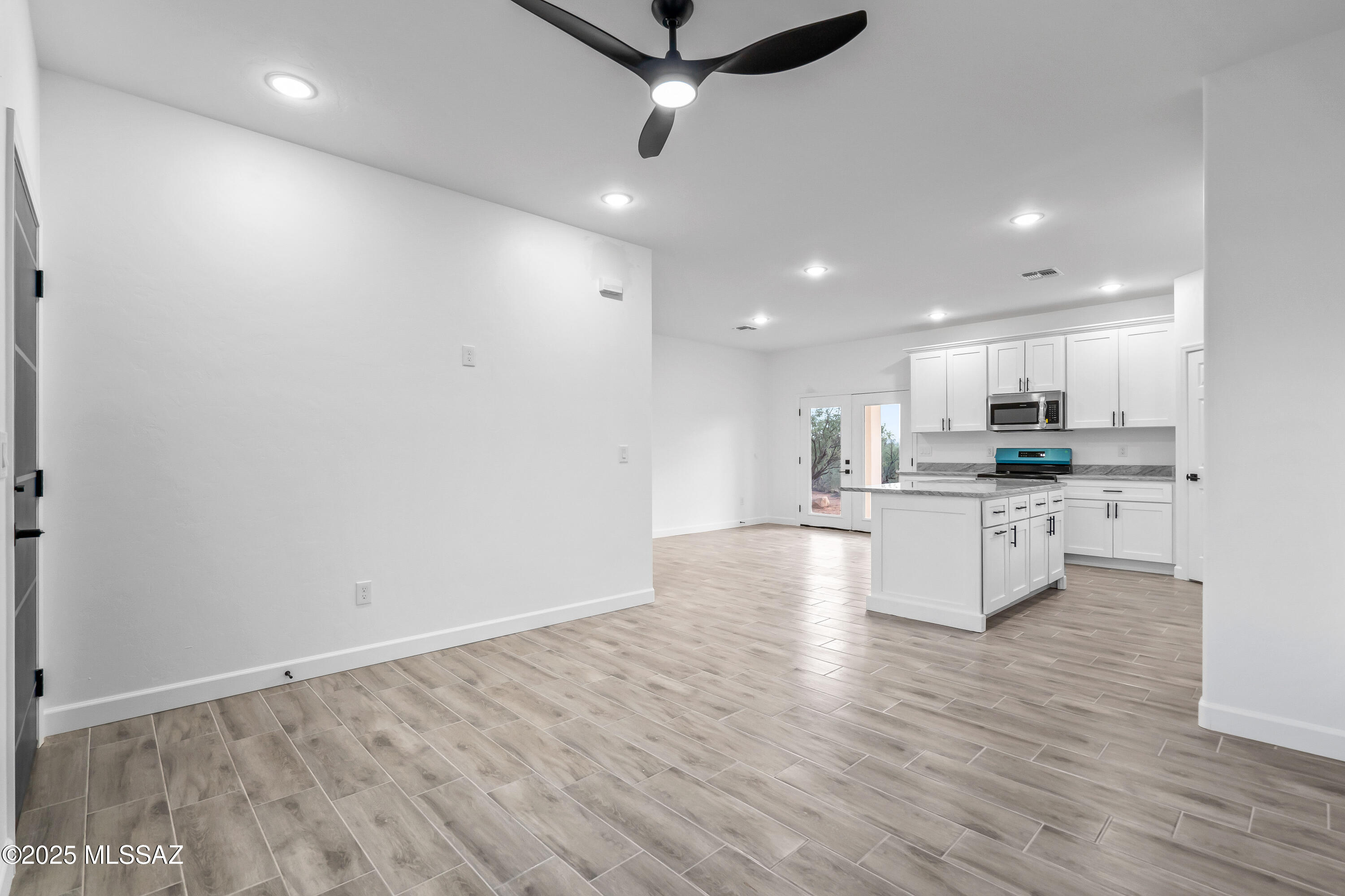 1764 Aguila Court Rio Rico, AZ 85648 - Photo 6 of 29 Gallery Image 6