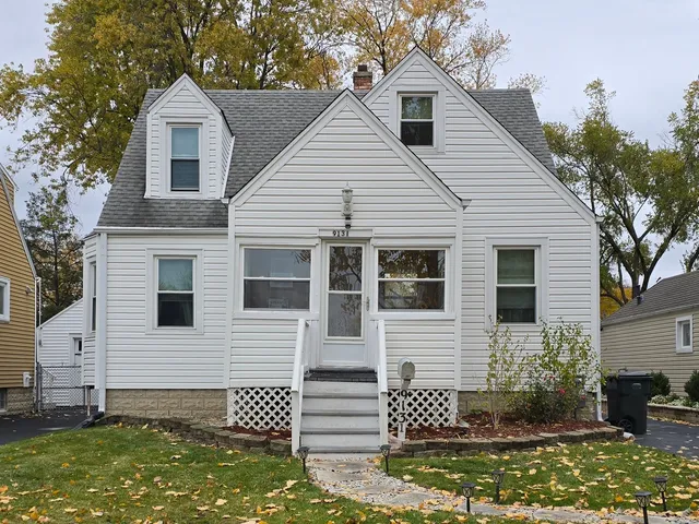$450,000 | 9131 Newcastle Avenue, Morton Grove, IL 60053