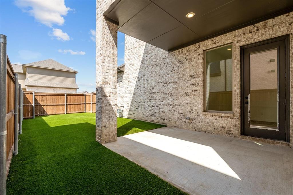 733 Isabel Street Celina, TX 75009 - Photo 32 of 39