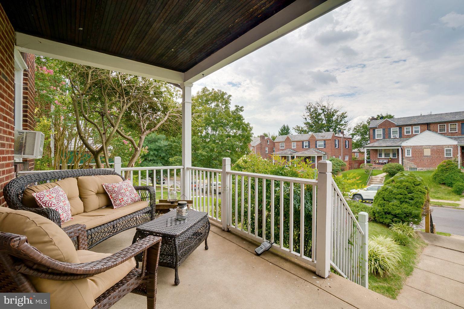 3302 Cedarhurst Road Baltimore, MD 21214 - Photo 3 of 39 Gallery Image 3