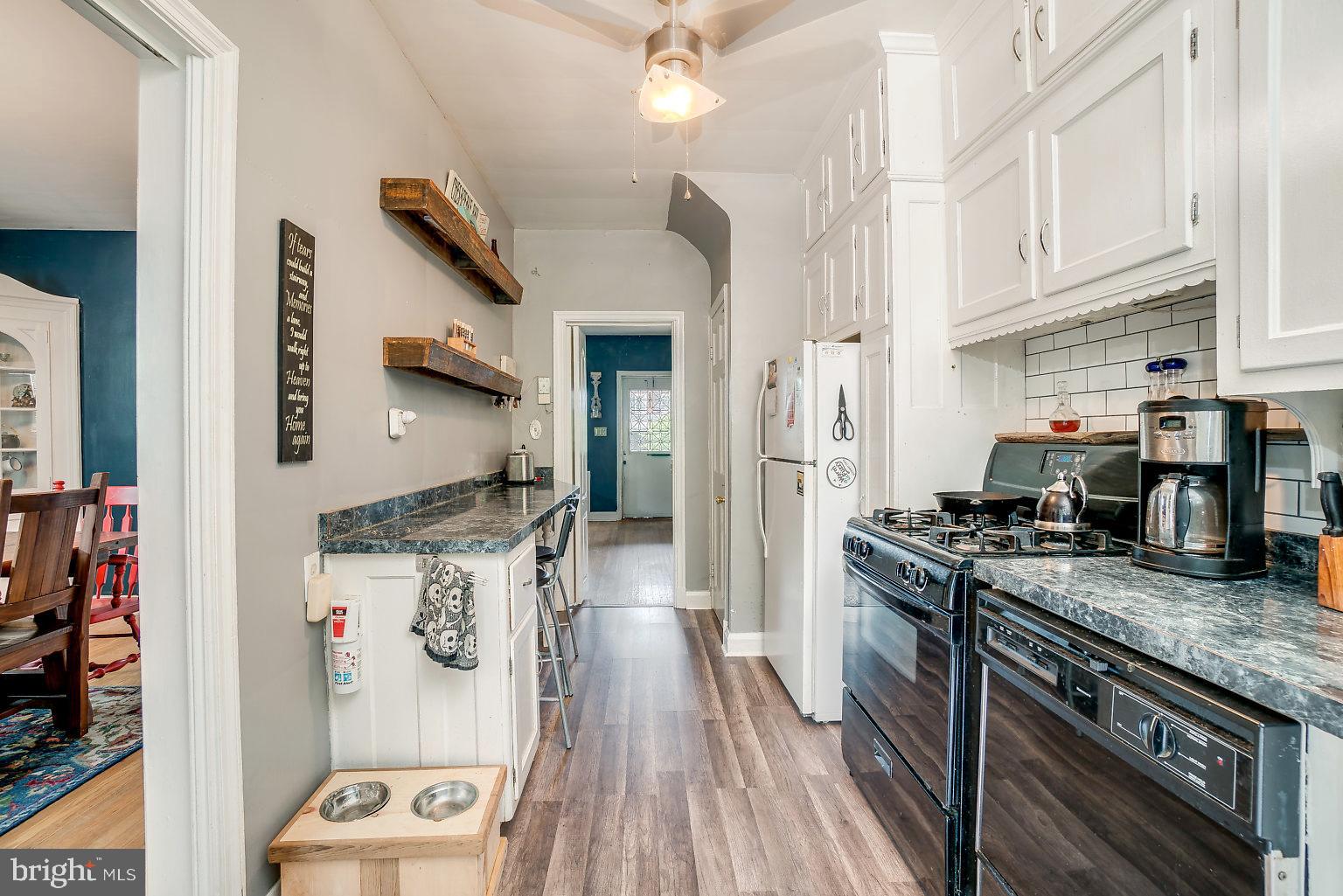 3302 Cedarhurst Road Baltimore, MD 21214 - Photo 9 of 39 Gallery Image 9