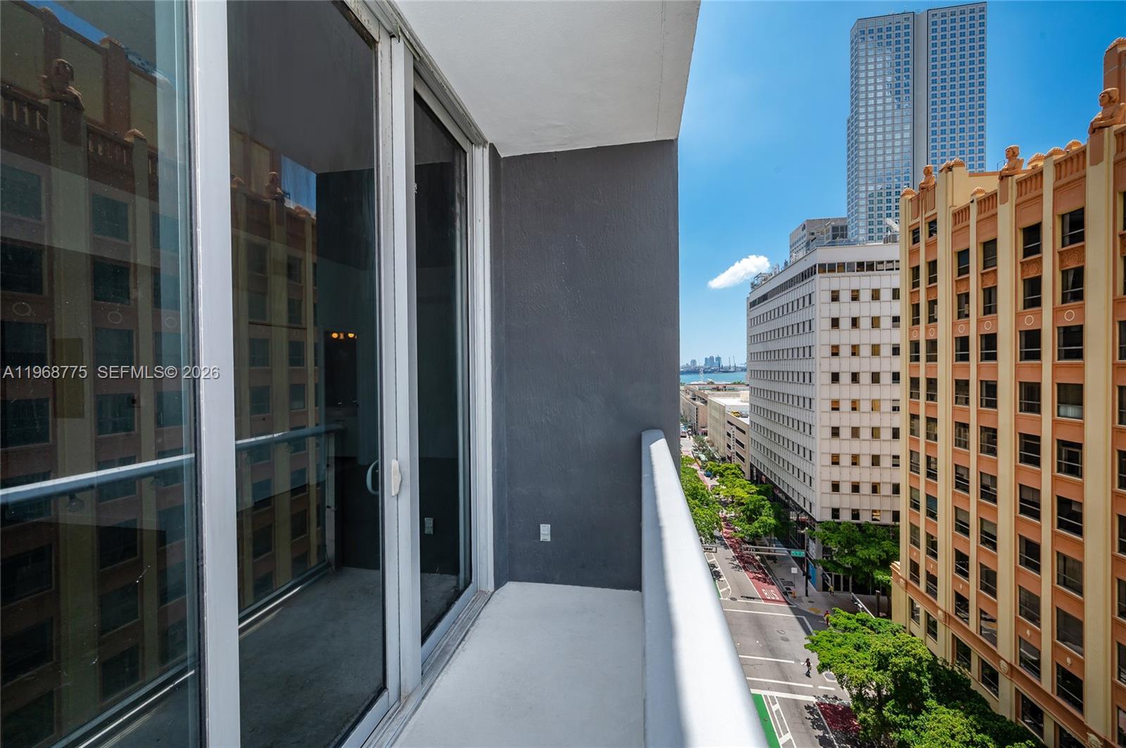 151 Southeast 1st Street, Unit 909 Miami, FL 33131 - Photo 7 of 29 a picture of door