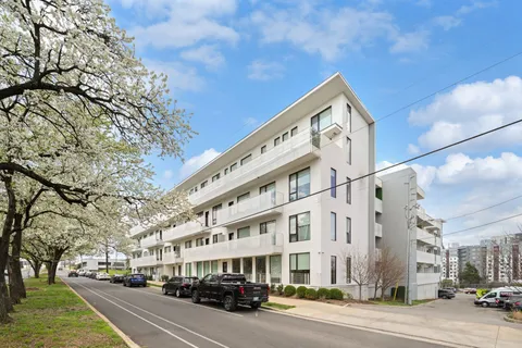 $689,900 | 920 South Street, Nashville, TN 37203