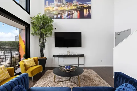 $689,900 | 920 South Street, Nashville, TN 37203