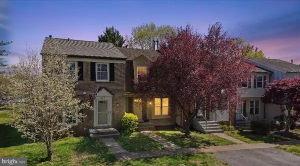 $450,000 | 14434 Salisbury Plain Court, Centreville, VA 20120