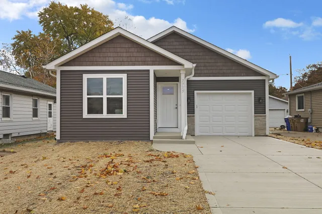 $364,900 | 7715 Pershing Boulevard, Kenosha, WI 53142
