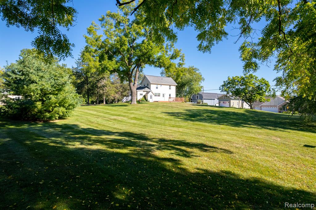 6595 Bennett Lake Road Fenton, MI 48430 - Photo 22 of 29