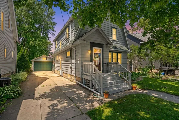 $197,000 | 59 Bowen Street, Oshkosh, WI 54901