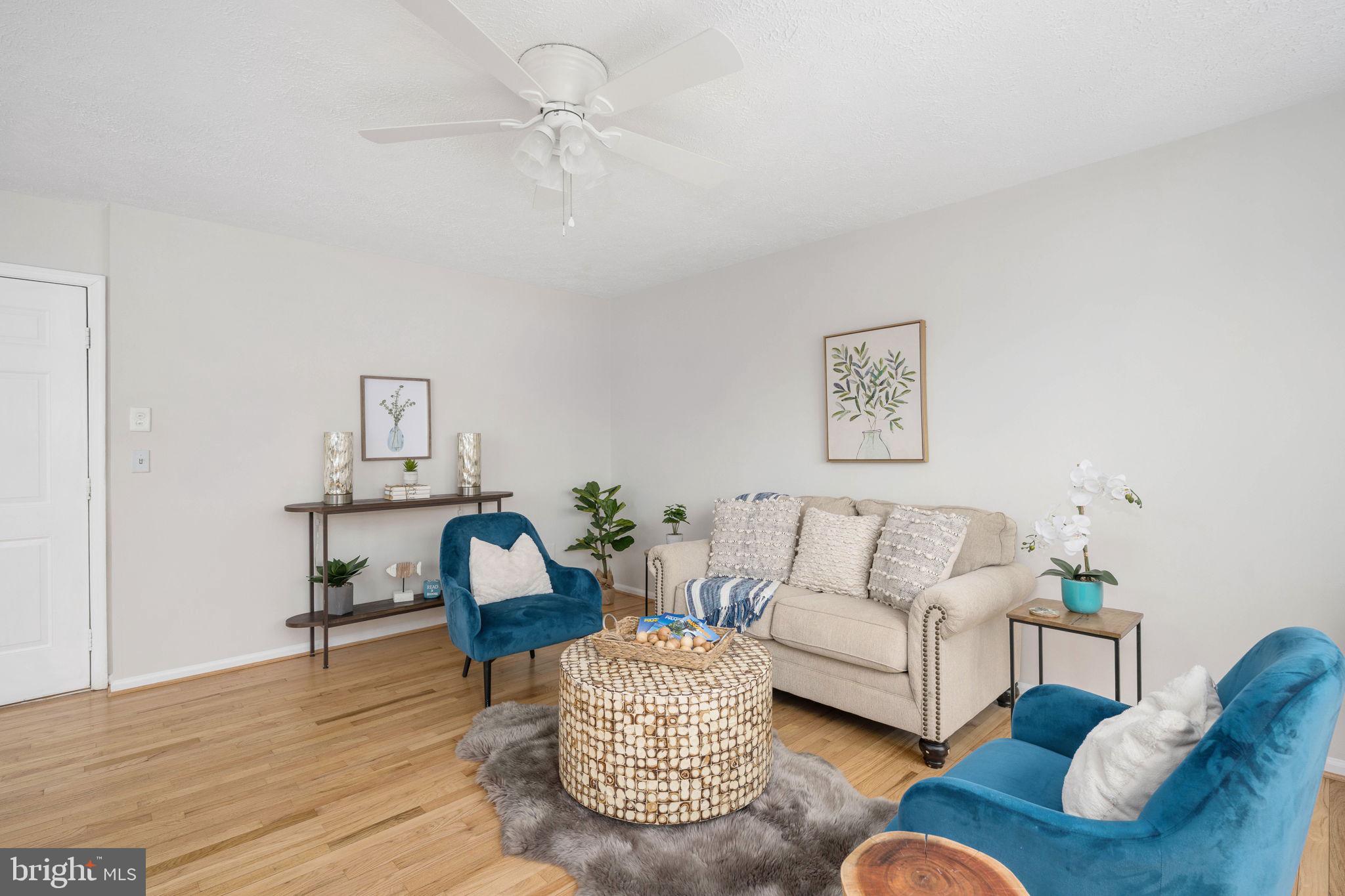 73 Spring Lake Drive Stafford, VA 22556 - Photo 26 of 71 a living room with furniture