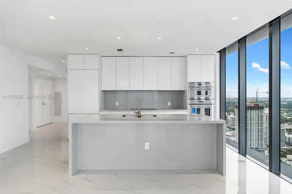 $18,500 | 700 Northeast 24th Street, Unit 5401, Miami, FL 33137