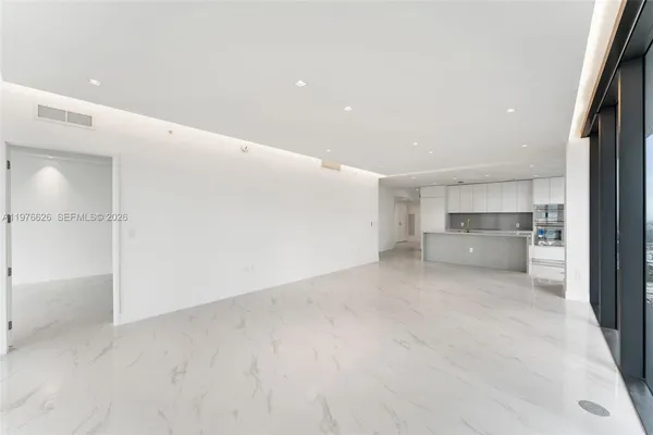 $18,500 | 700 Northeast 24th Street, Unit 5401, Miami, FL 33137