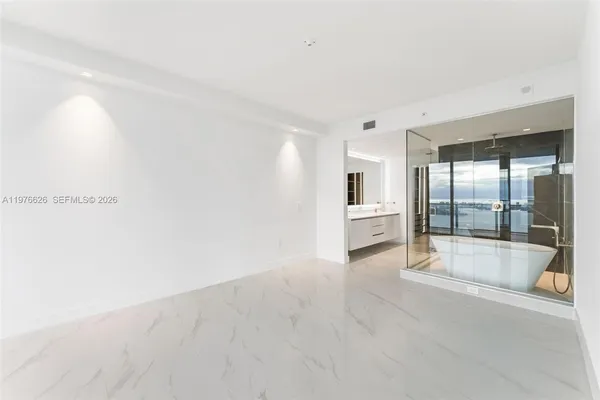 $18,500 | 700 Northeast 24th Street, Unit 5401, Miami, FL 33137
