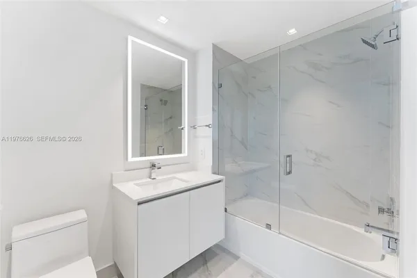 $18,500 | 700 Northeast 24th Street, Unit 5401, Miami, FL 33137