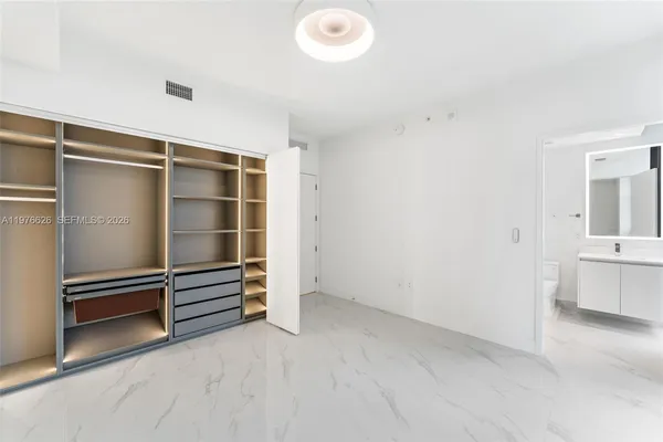 $18,500 | 700 Northeast 24th Street, Unit 5401, Miami, FL 33137