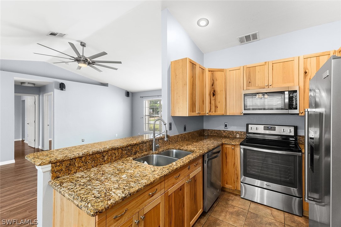 9123 Aster Road Fort Myers, FL 33967 - Photo 8 of 25 Gallery Image 8