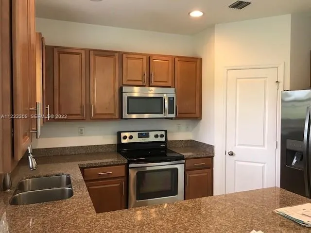 $545,000 | 317 Northeast 194th Lane, Unit 317, Miami, FL 33179