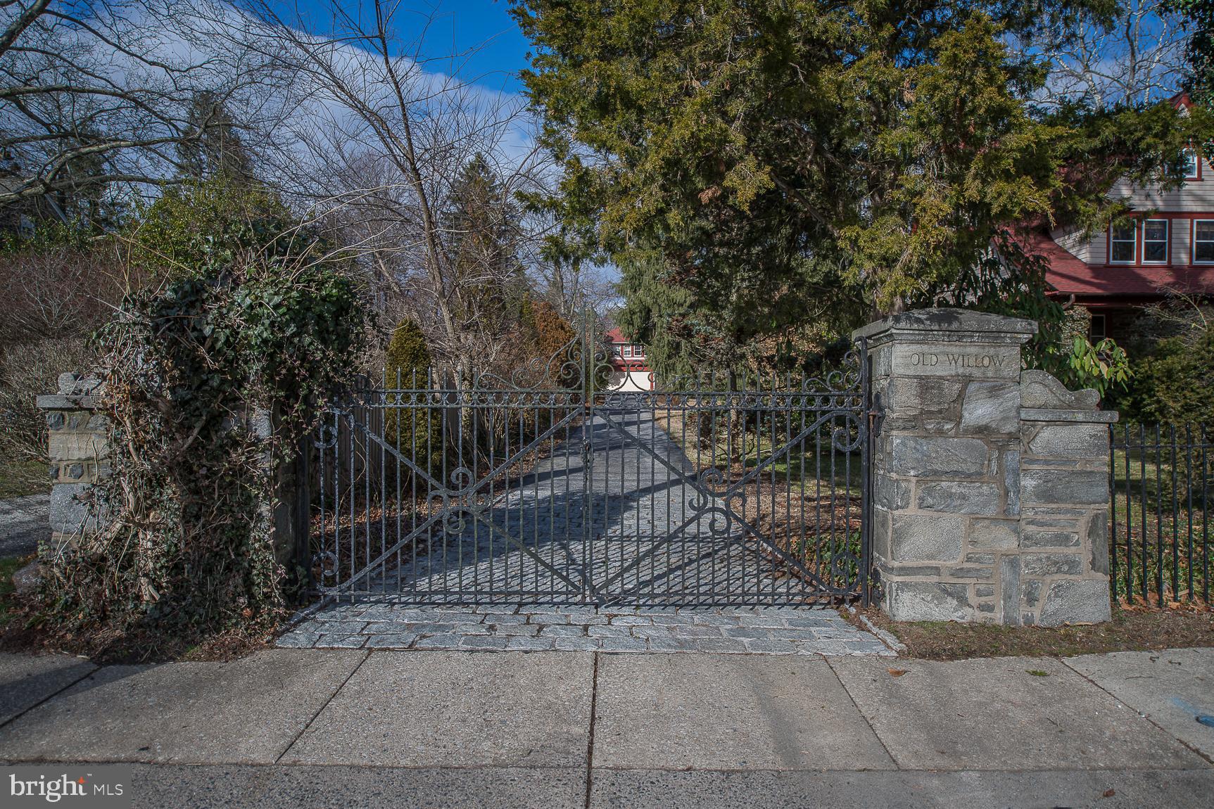 309 Orchard Way Wayne, PA 19087 - Photo 2 of 36 Gallery Image 2